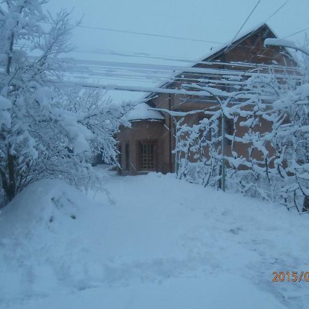 Karpatskiy Domik อีสกี ภายนอก รูปภาพ